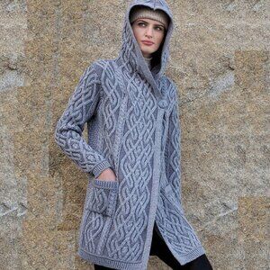 Aran Mor Women's Gray Cable Knit Hooded 100% Merino Wool Cardigan Size M EUC